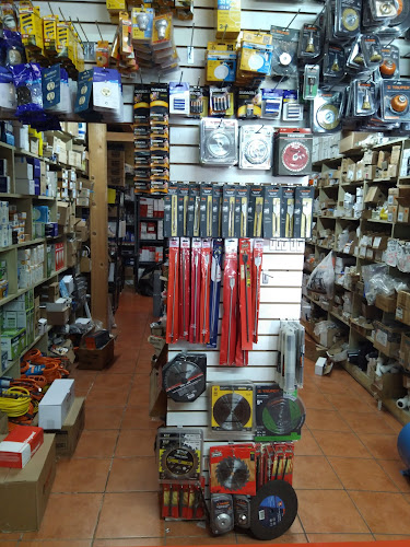 Ferretería y Maderería La Internacional in Ensenada