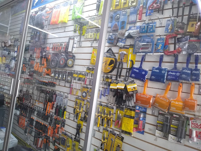 Ferretería Poly-Electric Av. Hidalgo in Tampico